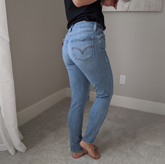 Levi's Ripped Jeans - Picture 2 of 2